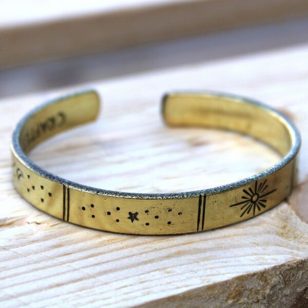 Bracelet inspiration - soleil, lune et étoiles - coleur or bronze (1 pièce) - Shop Spirituel